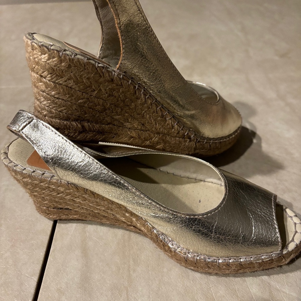 Size 38 Fabiolas Gold Espadrilles